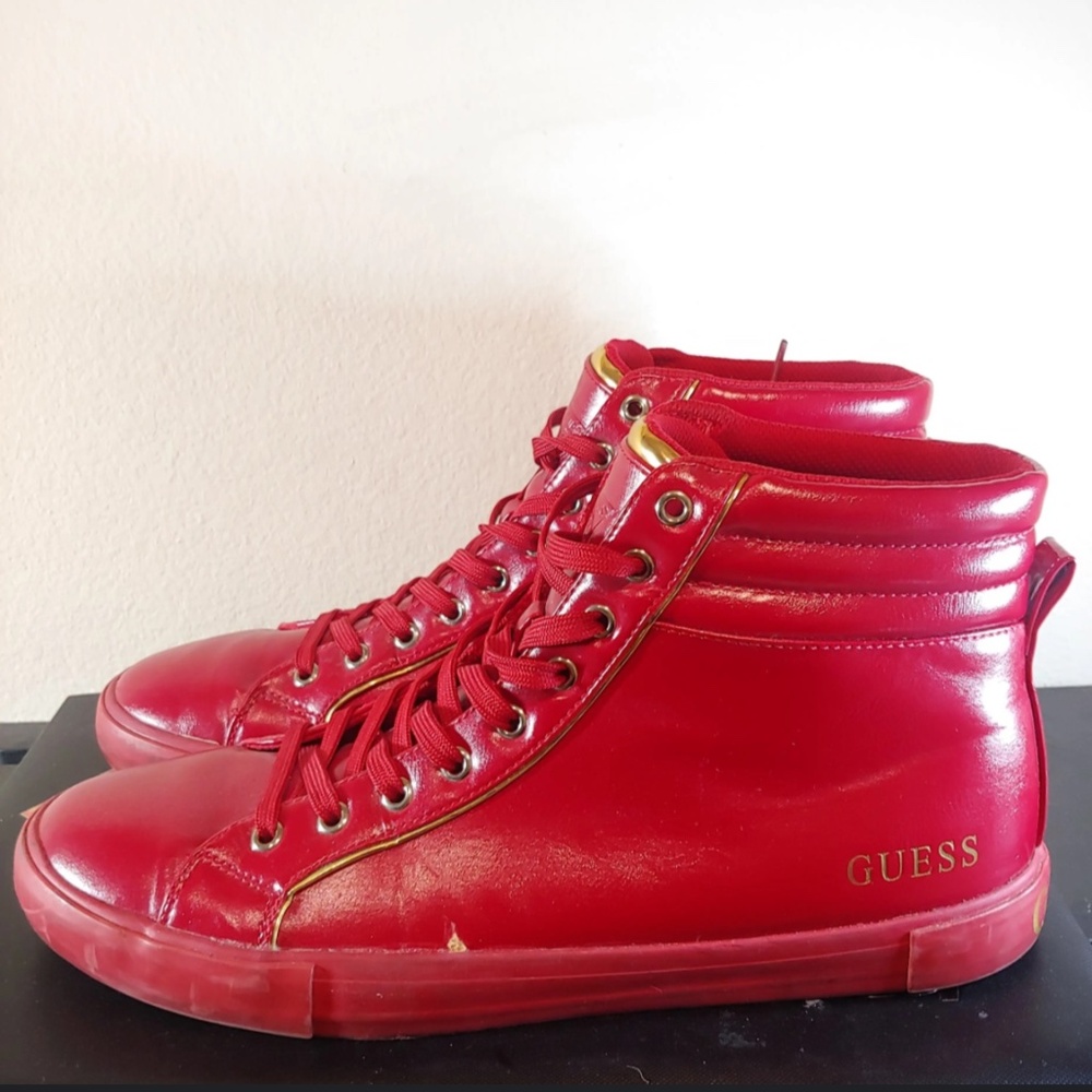 Unisex Guess Sneakers size 9.5